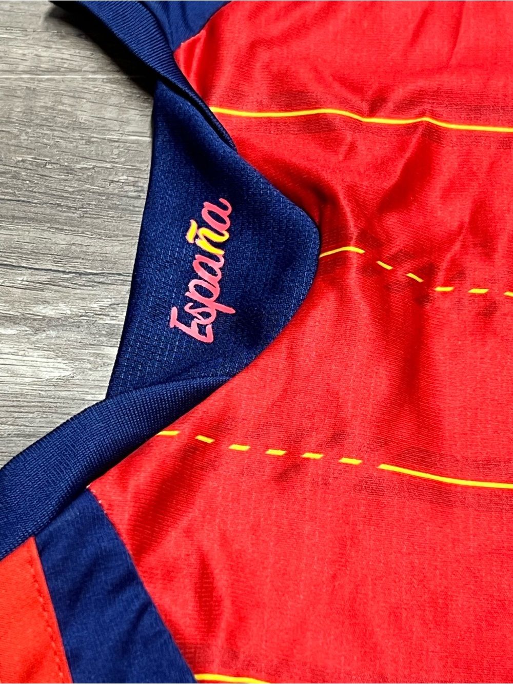 ‼️SOLD ‼️2026 fifa Adidas men's World Cup Spain España Soccer Jersey
SLIM FIT - Picture 3 of 8